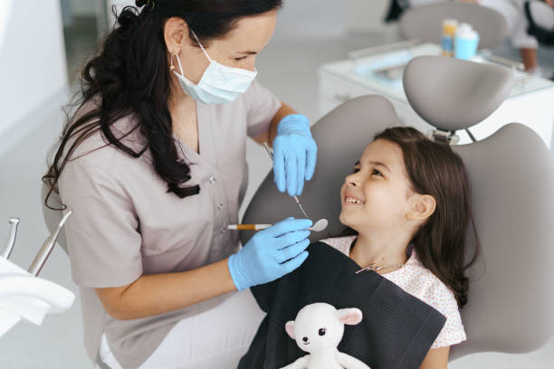Best Cosmetic Emergency Dentistry in Bratenahl, OH
